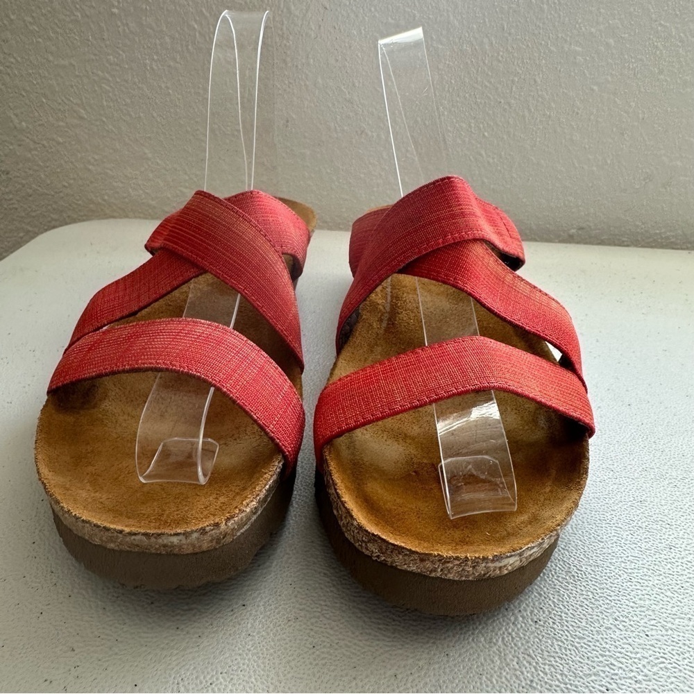 NAOT woman’s sandals - Picture 7 of 9
